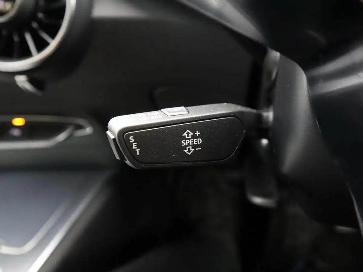 2021-audi-tt-coupe-20-40-tfsi-s-line-big-23