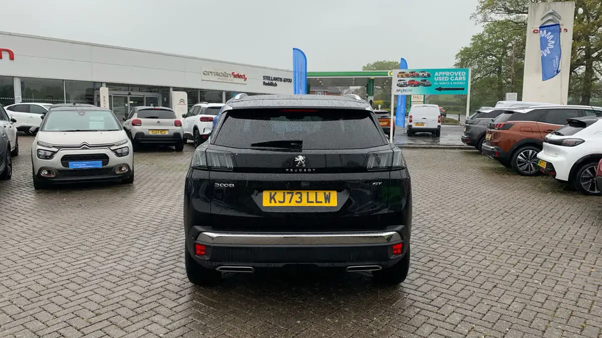 2024-peugeot-3008-suv-12-puretech-gt-136ps-hybrid-e-dsc6-big-8