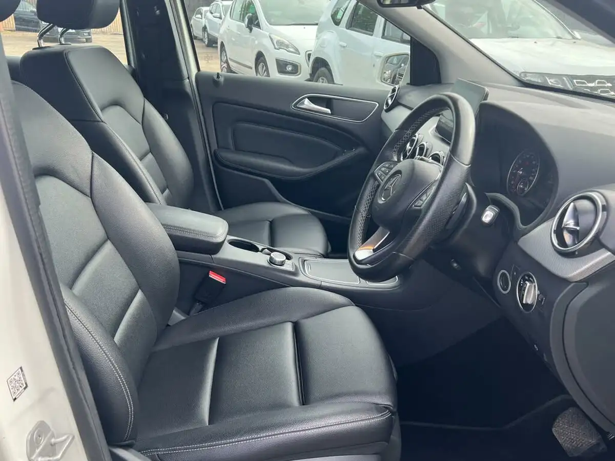 2016-mercedes-benz-b-class-21d-b220-sport-big-13