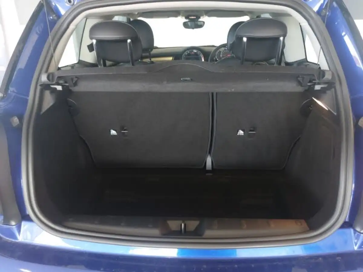 2020-mini-cooper-15-cooper-exclusive-hatchback-3d-big-12