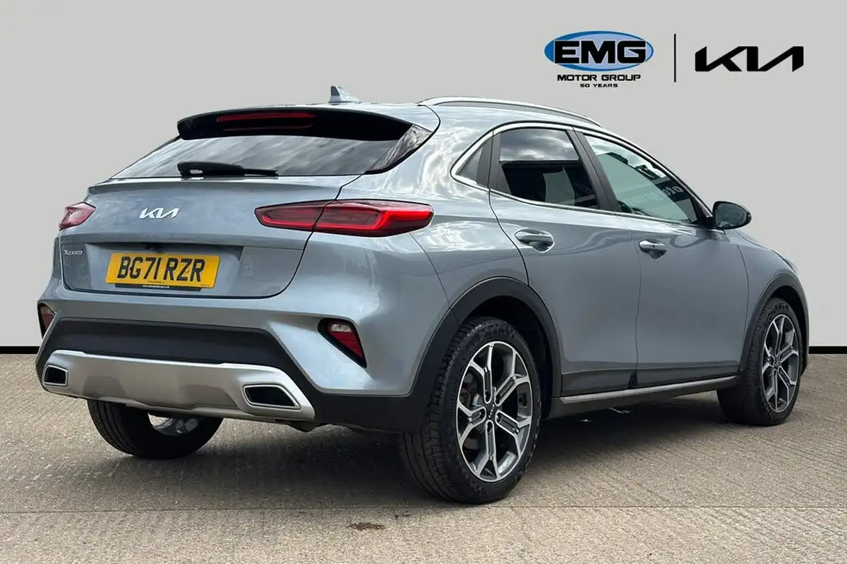 2022-kia-xceed-15-t-gdi-3-big-5