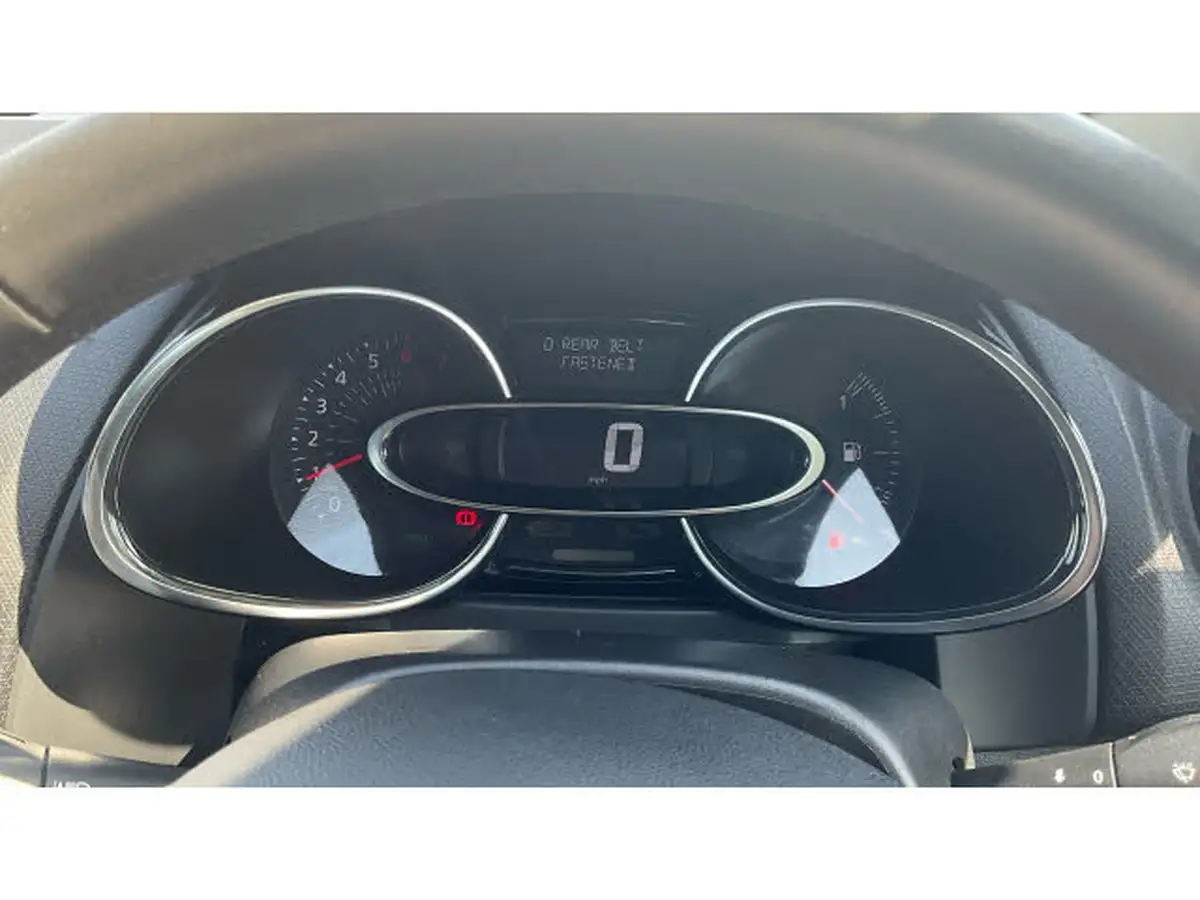 2019-renault-clio-09-tce-play-90ps-big-17