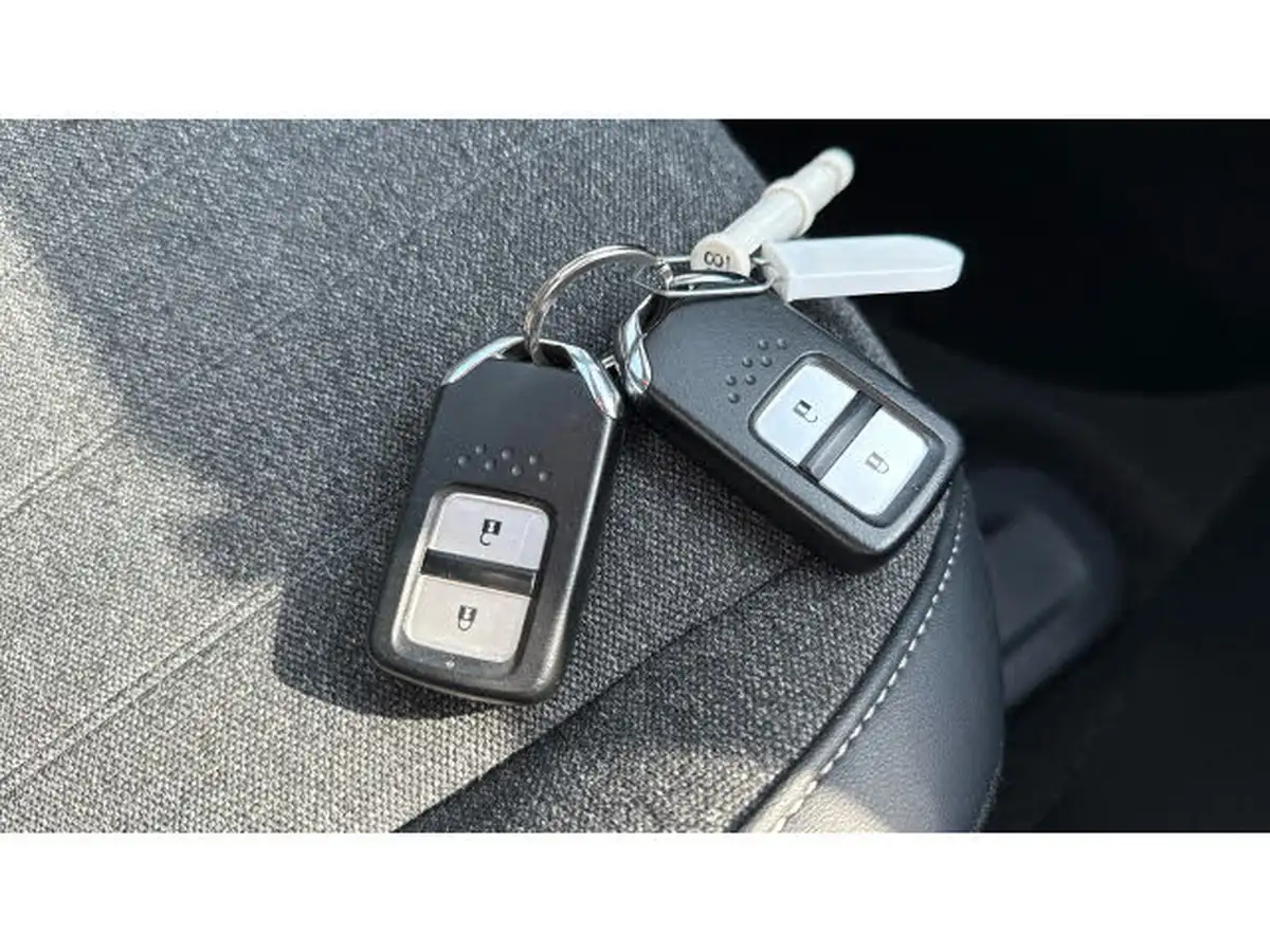 2021-honda-jazz-15-i-mmd-ex-107ps-big-44