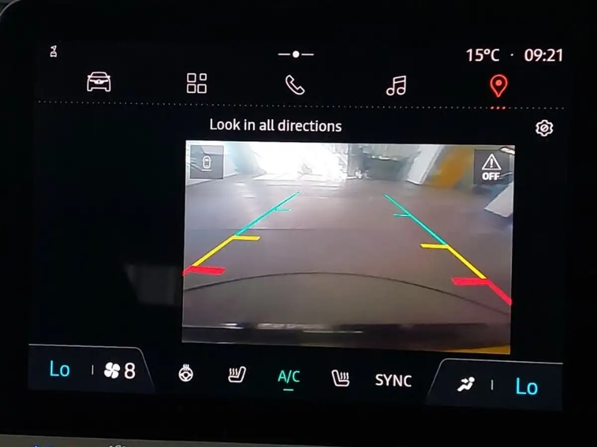 2023-renault-megane-e-tech-e-techno-big-10