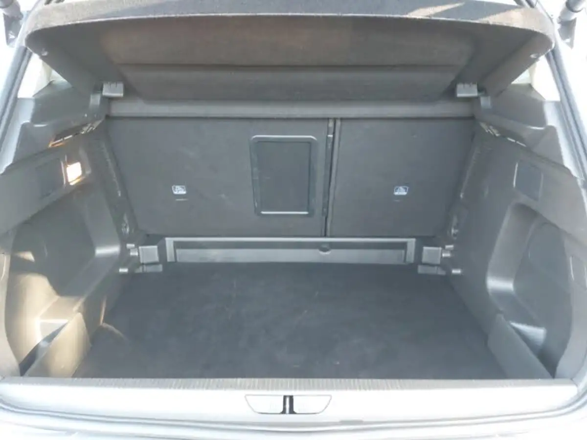 2023-vauxhall-grandland-12-ultimate-130ps-auto-big-7