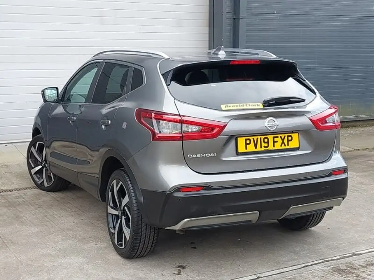 2019-nissan-qashqai-13-dig-t-tekna-160ps-dct-big-1