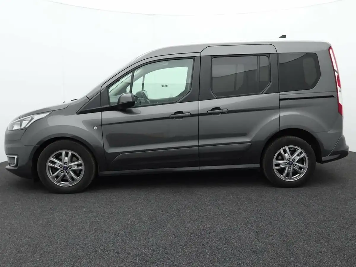 2022-ford-tourneo-connect-15-titanium-120ps-ecoblue-1499cc-powershift-big-3
