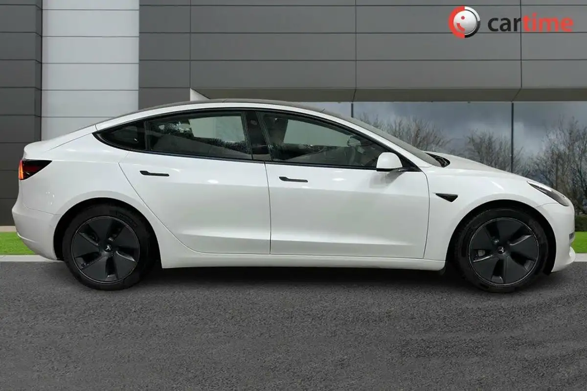 2020-tesla-model-3-e-long-range-big-1