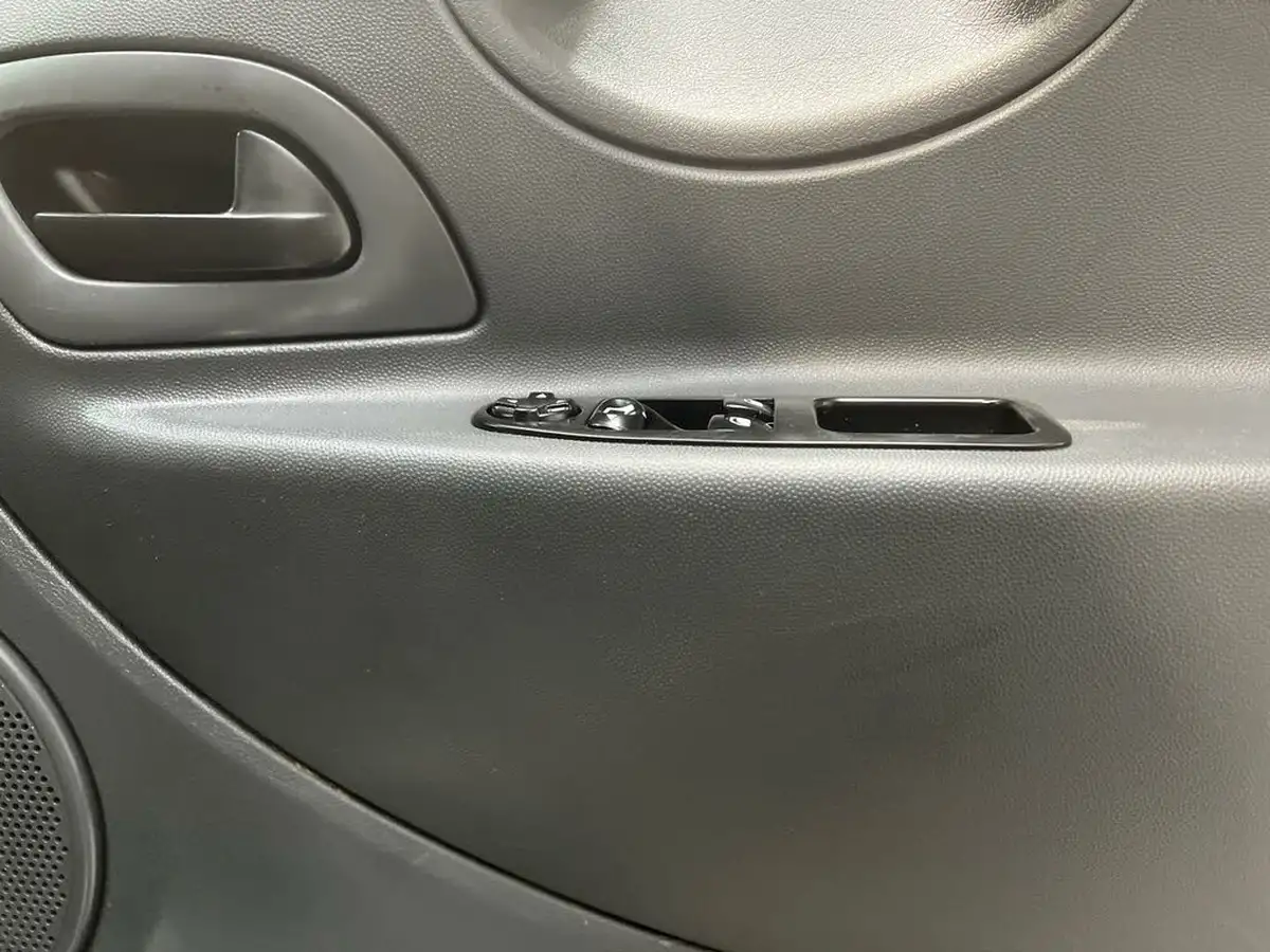 2016-citroen-dispatch-20td-enterprise-panel-big-16