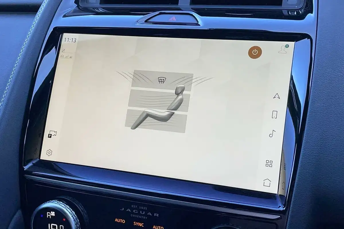 2023-jaguar-e-pace-15-p300e-r-dynamic-se-big-17