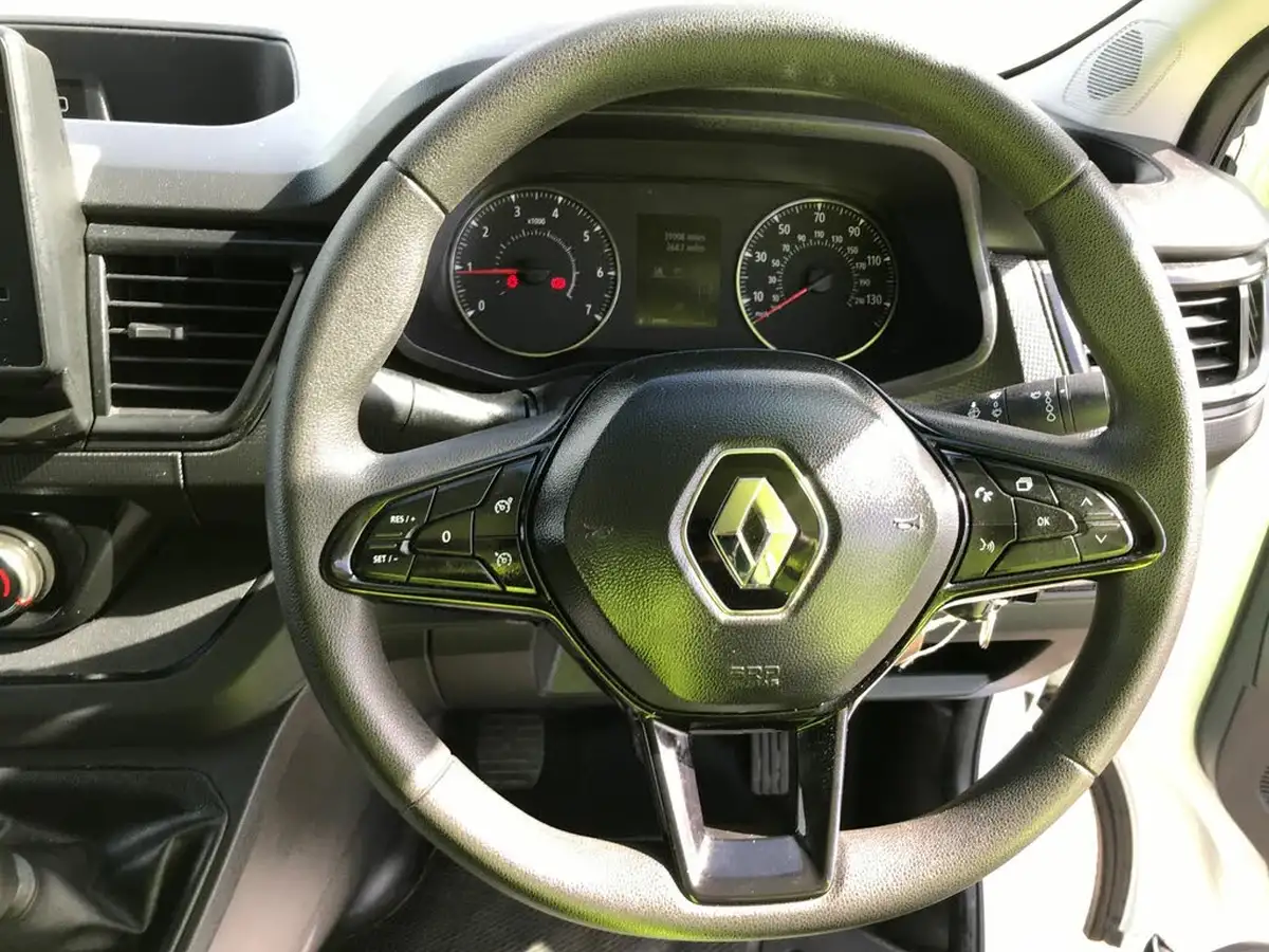 2022-renault-trafic-20dci-sl28-130-business-big-16