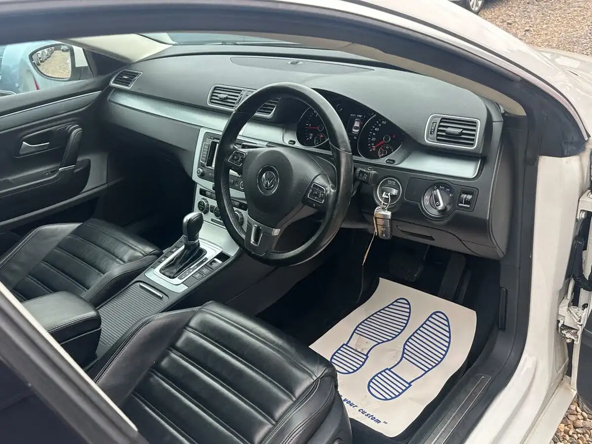 2014-volkswagen-cc-20tdi-gt-bmt-dsg-big-17