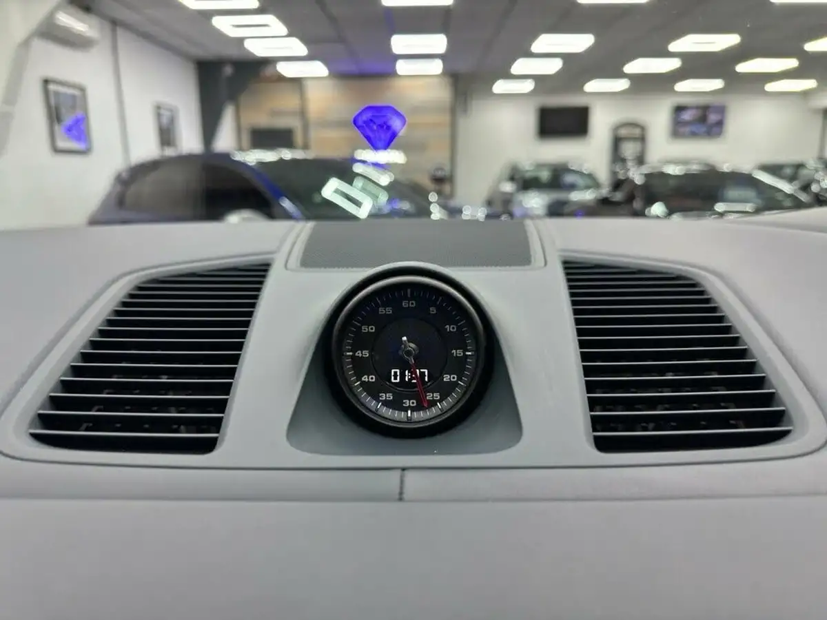 2019-porsche-cayenne-40-v8-turbo-coupe-big-49