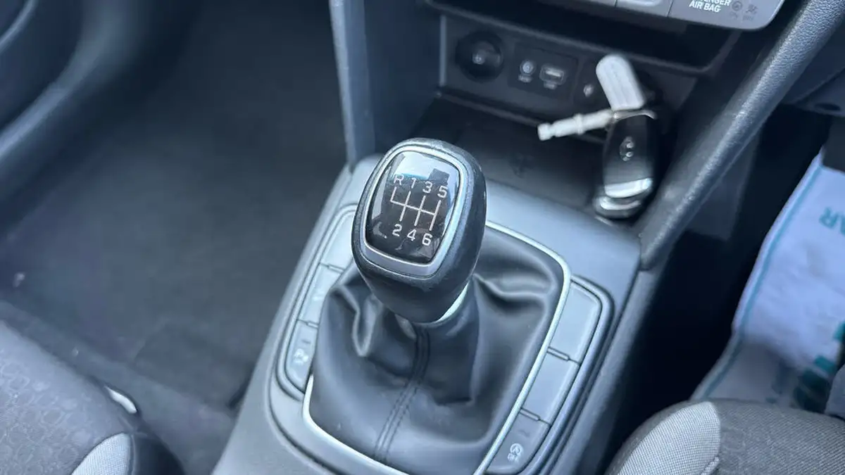 2019-hyundai-kona-10-t-gdi-premium-big-19
