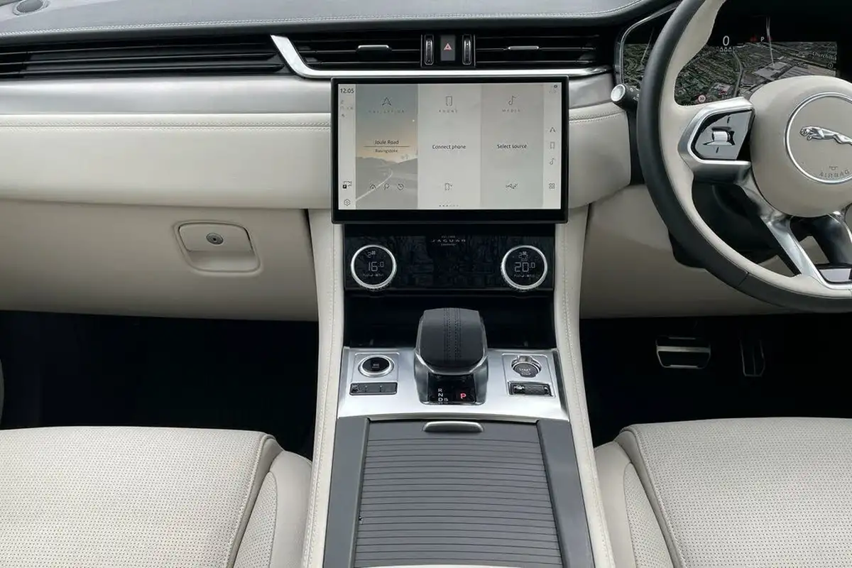 2024-jaguar-f-pace-20-p400e-r-dynamic-se-black-90th-anniversary-edition-big-14