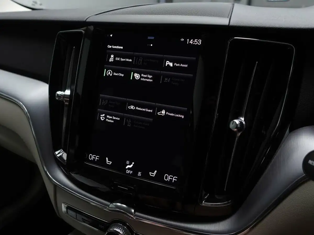 2019-volvo-xc60-20-t5-momentum-awd-big-22