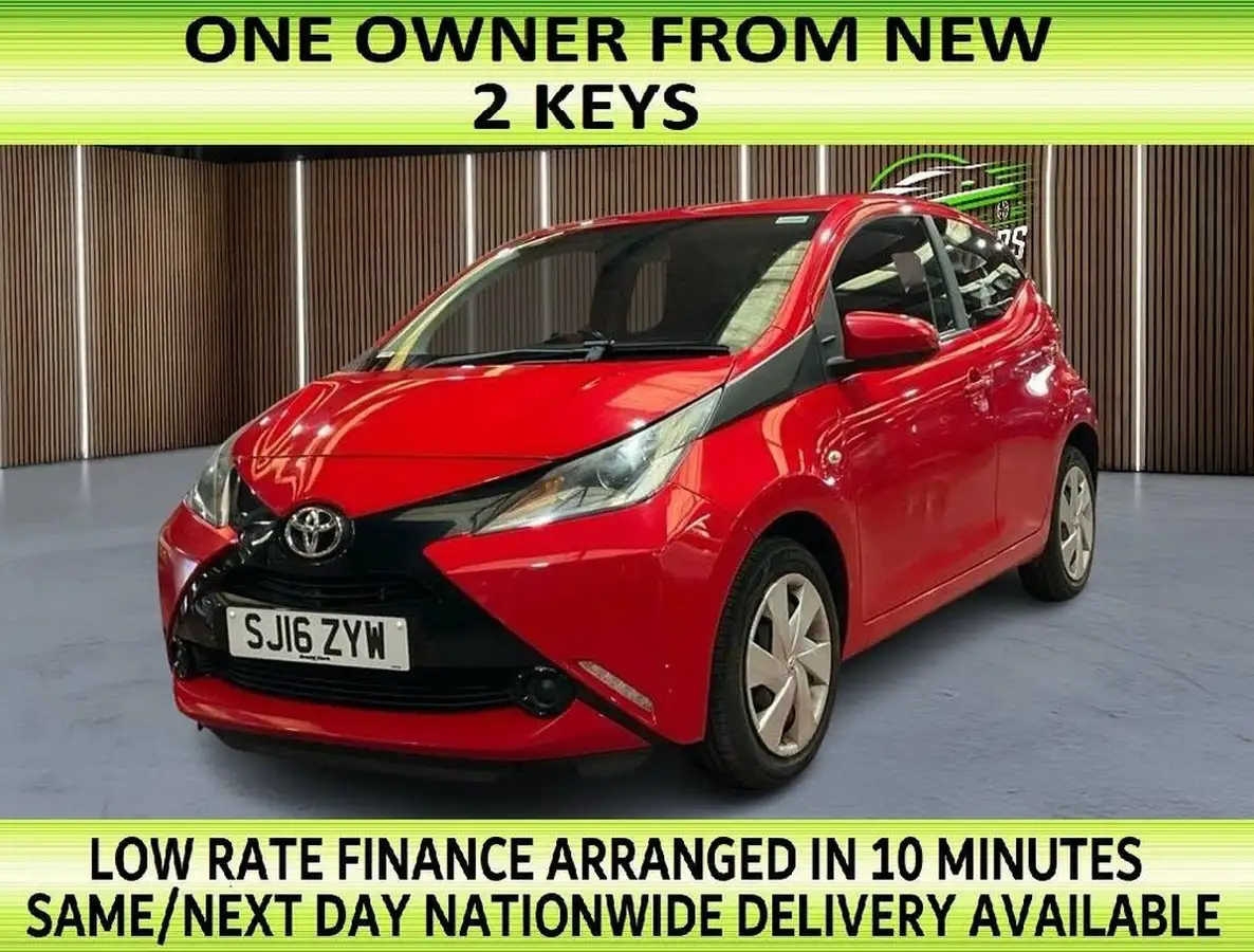 2016-toyota-aygo-10-vvt-i-x-play-68bhp-5d-x-shift-big-0
