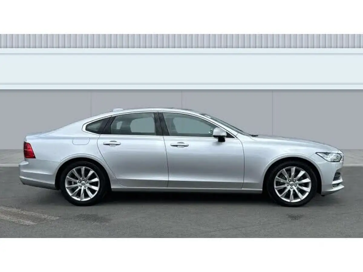 2017-volvo-s90-20td-d4-momentum-big-4