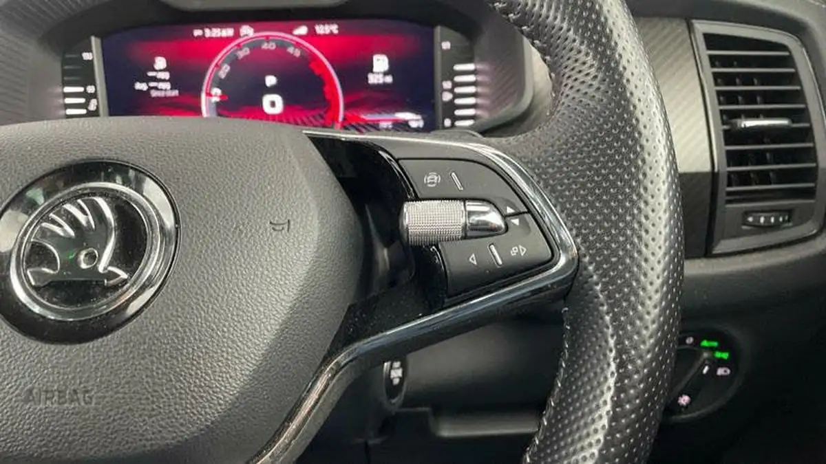 2022-skoda-kodiaq-20tdi-sportline-150ps-big-20