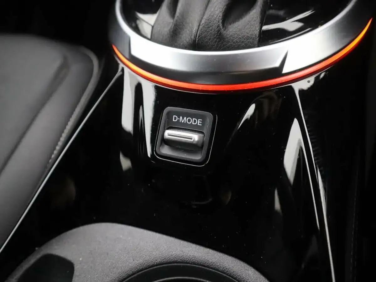 2021-nissan-juke-10-dig-t-tekna-dct-big-20