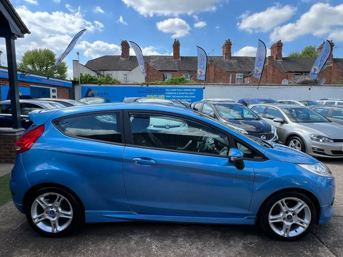 2011-ford-fiesta-16-zetec-s-big-40