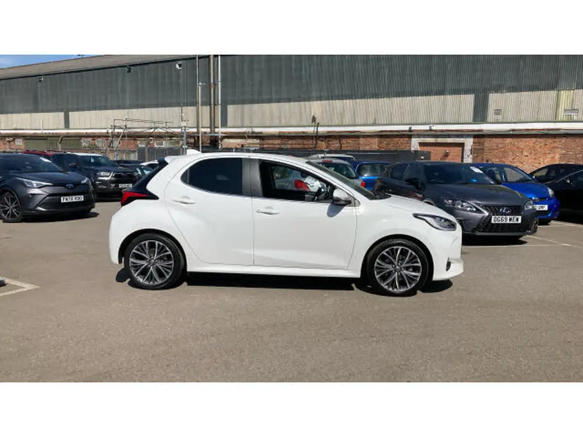 2022-toyota-yaris-15-vvt-i-excel-big-15