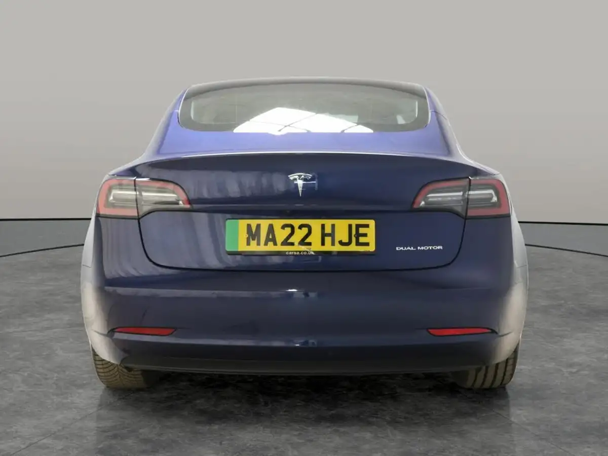 2022-tesla-model-3-e-long-range-big-12