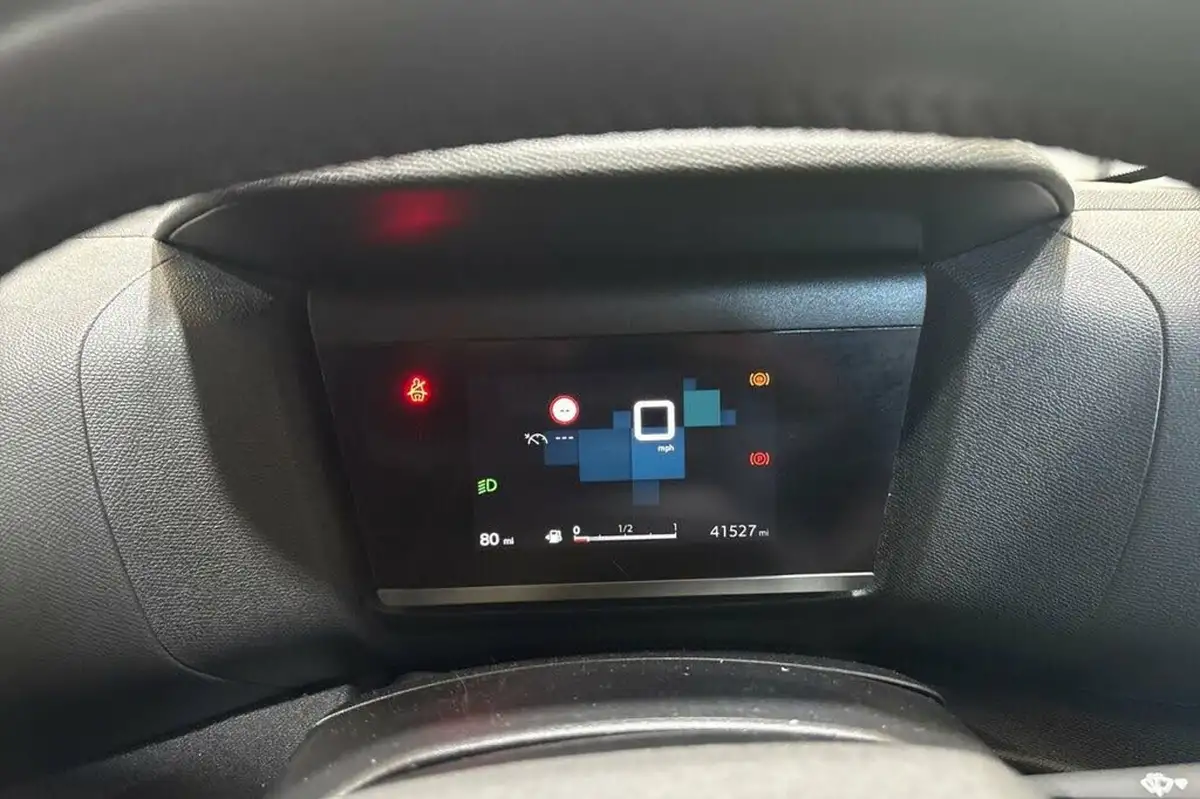 2022-citroen-c4-12-puretech-sense-big-11