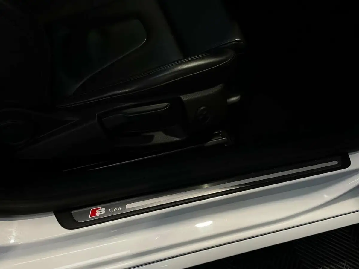 2013-audi-a5-20td-quattro-black-edition-coupe-2d-big-71