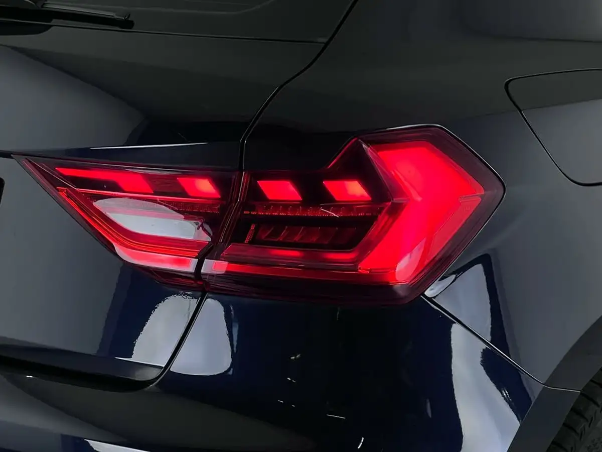 2019-audi-a1-10-30-tfsi-sport-big-4