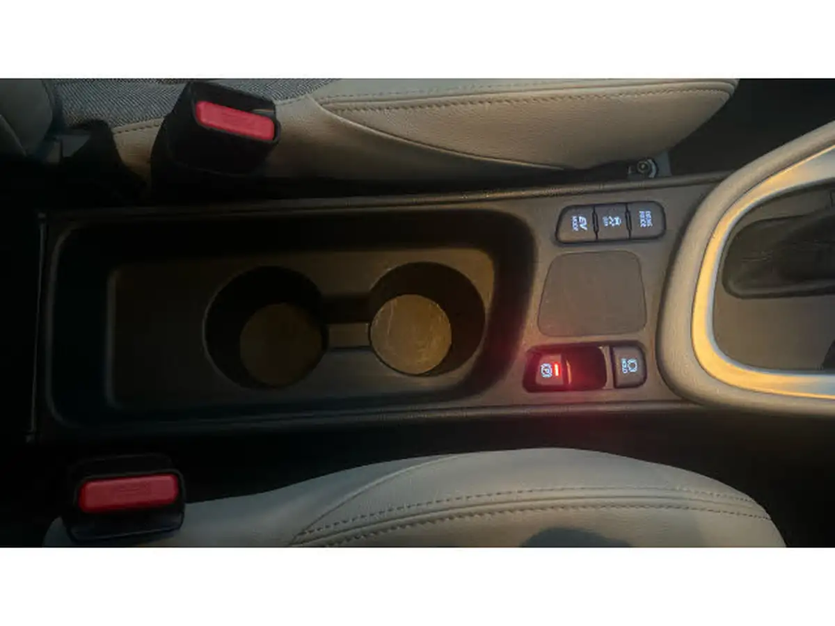 2022-toyota-yaris-cross-15-vvt-i-excel-city-packpan-roof-big-27