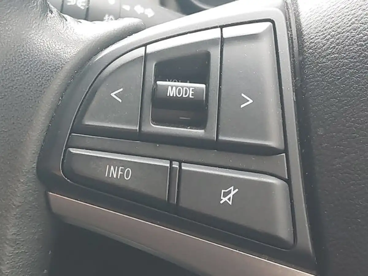 2022-suzuki-ignis-12-dualjet-sz5-big-17