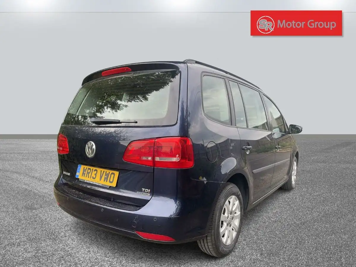2013-volkswagen-touran-16td-bluemotion-s-tech-ss-big-22