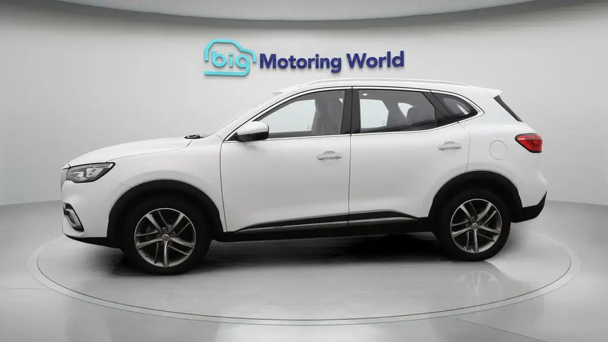 2022-mg-hs-15t-gdi-exclusive-162ps-dct-big-4