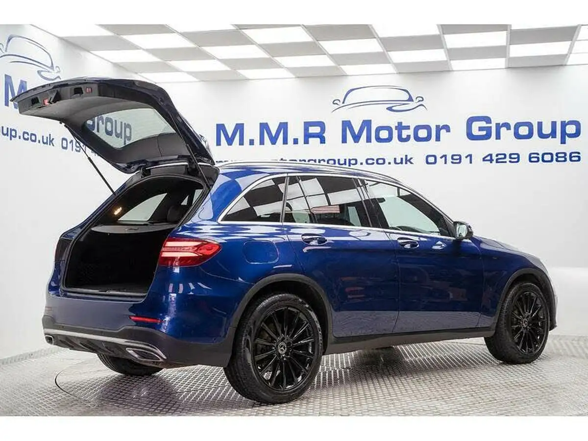 2018-mercedes-benz-glc-class-21d-glc250d-amg-line-premiumss-station-wagon-5d-big-9