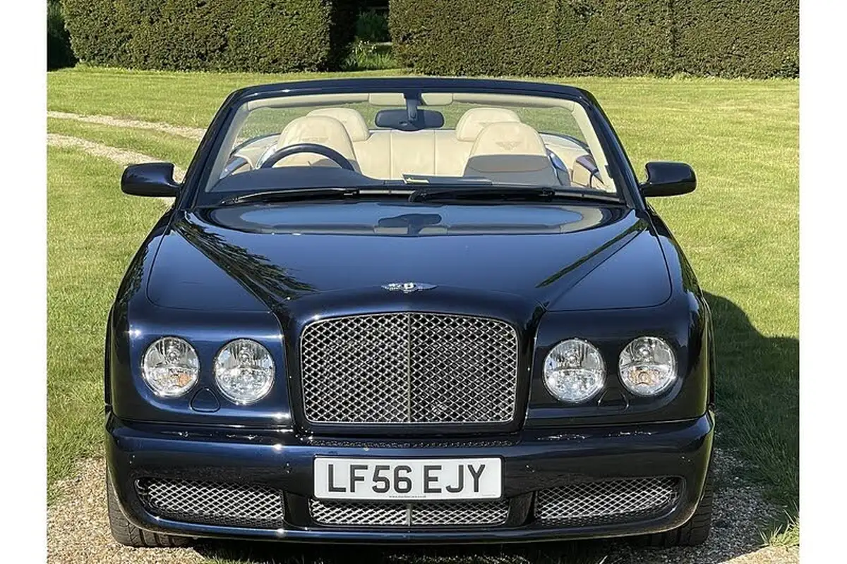 2006-bentley-azure-68-big-38
