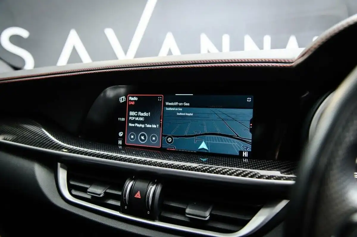 2021-alfa-romeo-stelvio-29-biturbo-quadrifoglio-big-5
