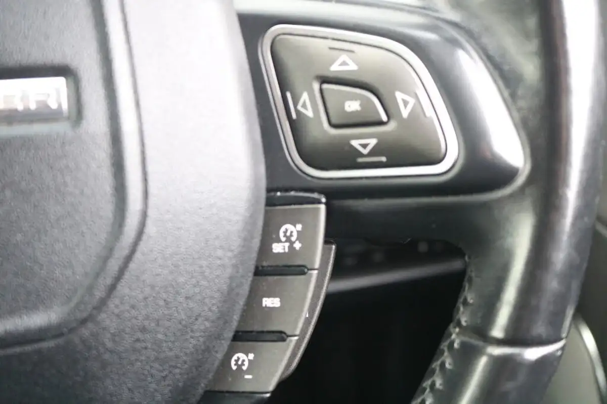 2019-land-rover-range-rover-evoque-20td4-se-tech-auto-big-31