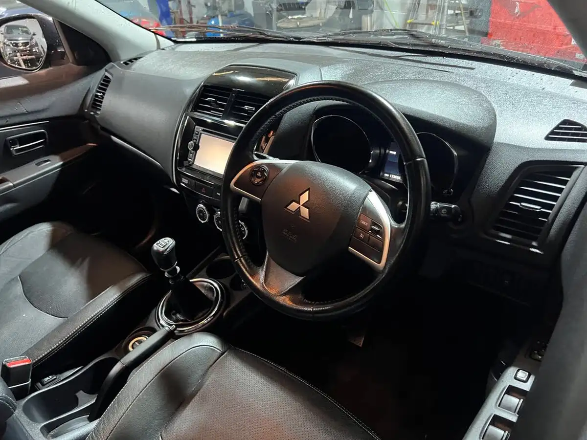 2014-mitsubishi-asx-18td-4wd-big-12