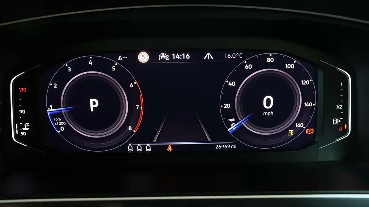 2022-volkswagen-tiguan-15-tsi-elegance-big-9