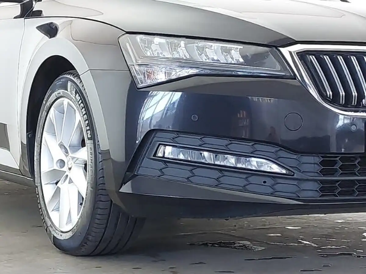 2020-skoda-superb-20tdi-se-150ps-hatchback-big-8