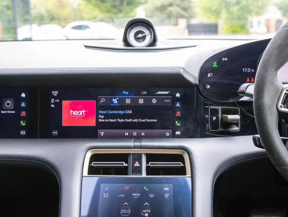 2021-porsche-taycan-e-4s-571ps-performance-battery-plus-big-26