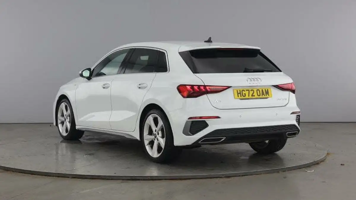 2022-audi-a3-15-35-tfsi-s-line-sportback-5d-big-2