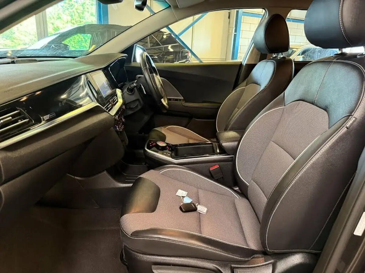2022-kia-niro-ev-e-2-big-55