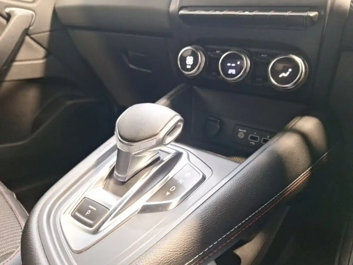 2022-renault-captur-13-tce-rs-line-edc-auto-big-10