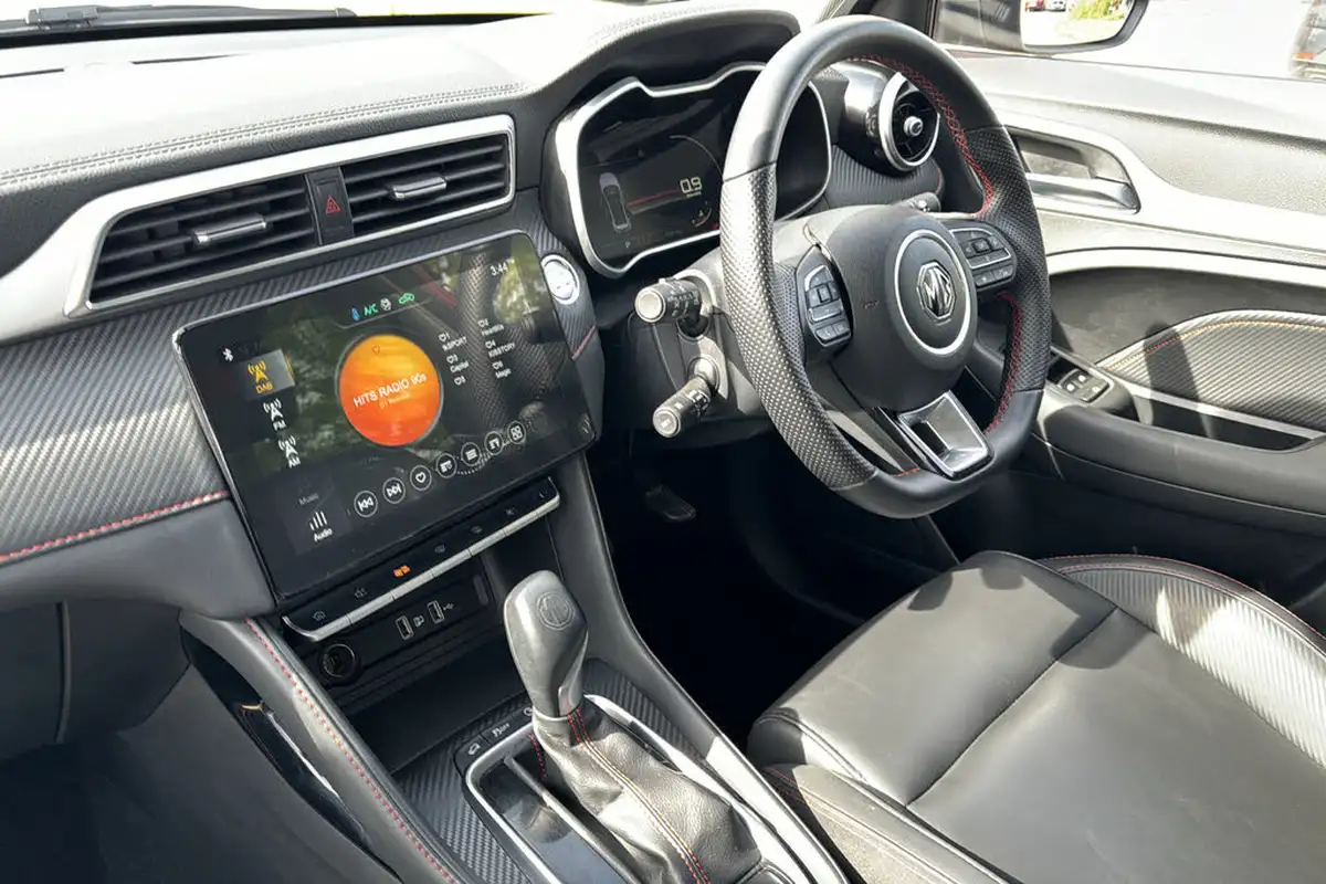 2024-mg-zs-suv-10t-gdi-exclusive-auto-big-10