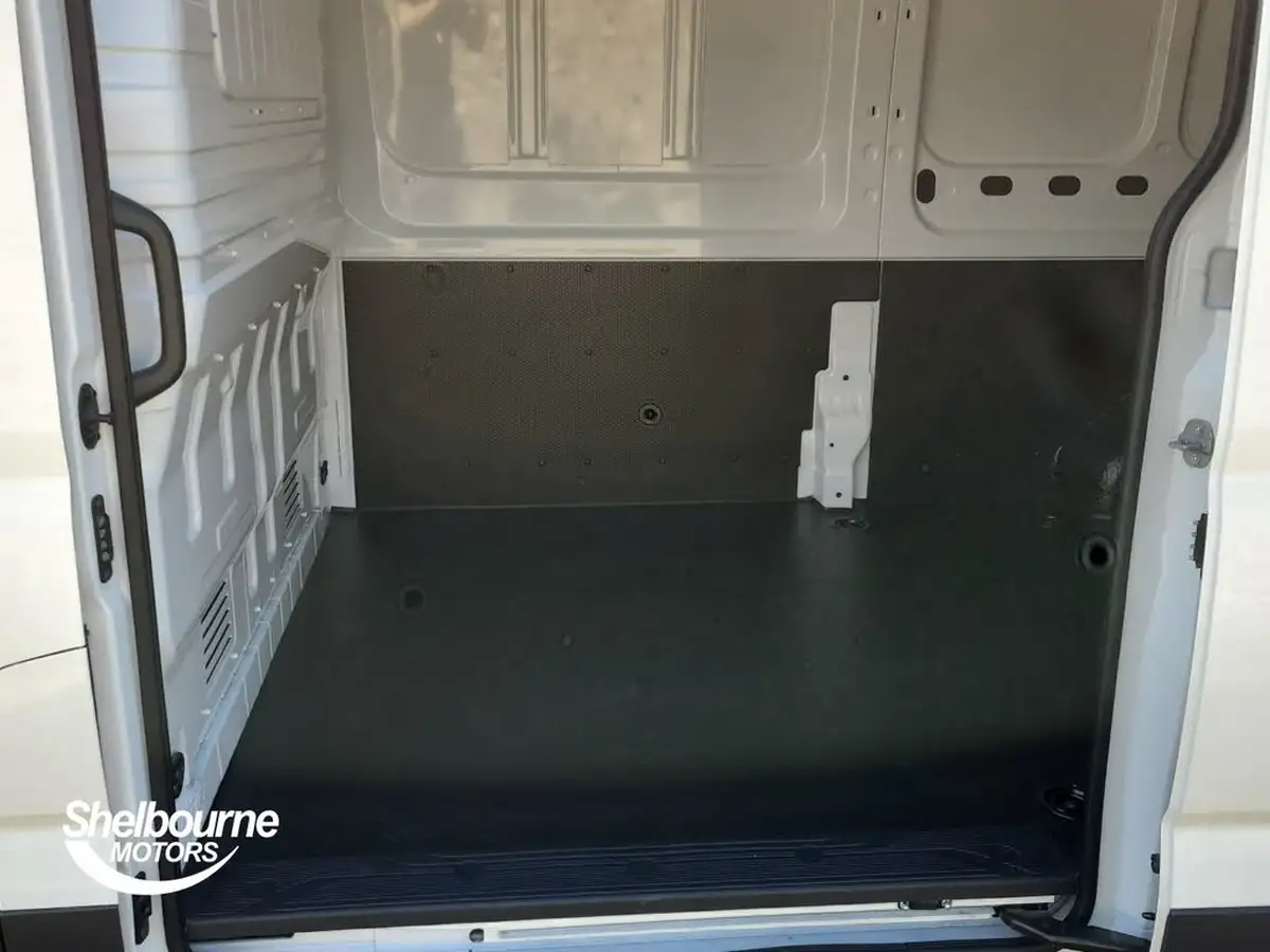 2025-maxus-deliver-9-20tdi-l3h2-lh-lux-big-8