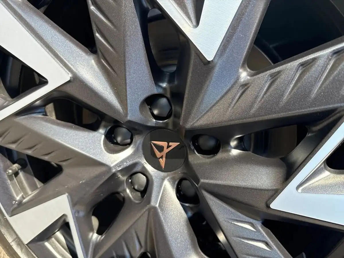2024-cupra-formentor-20-tsi-vz1-333ps-4drive-big-29