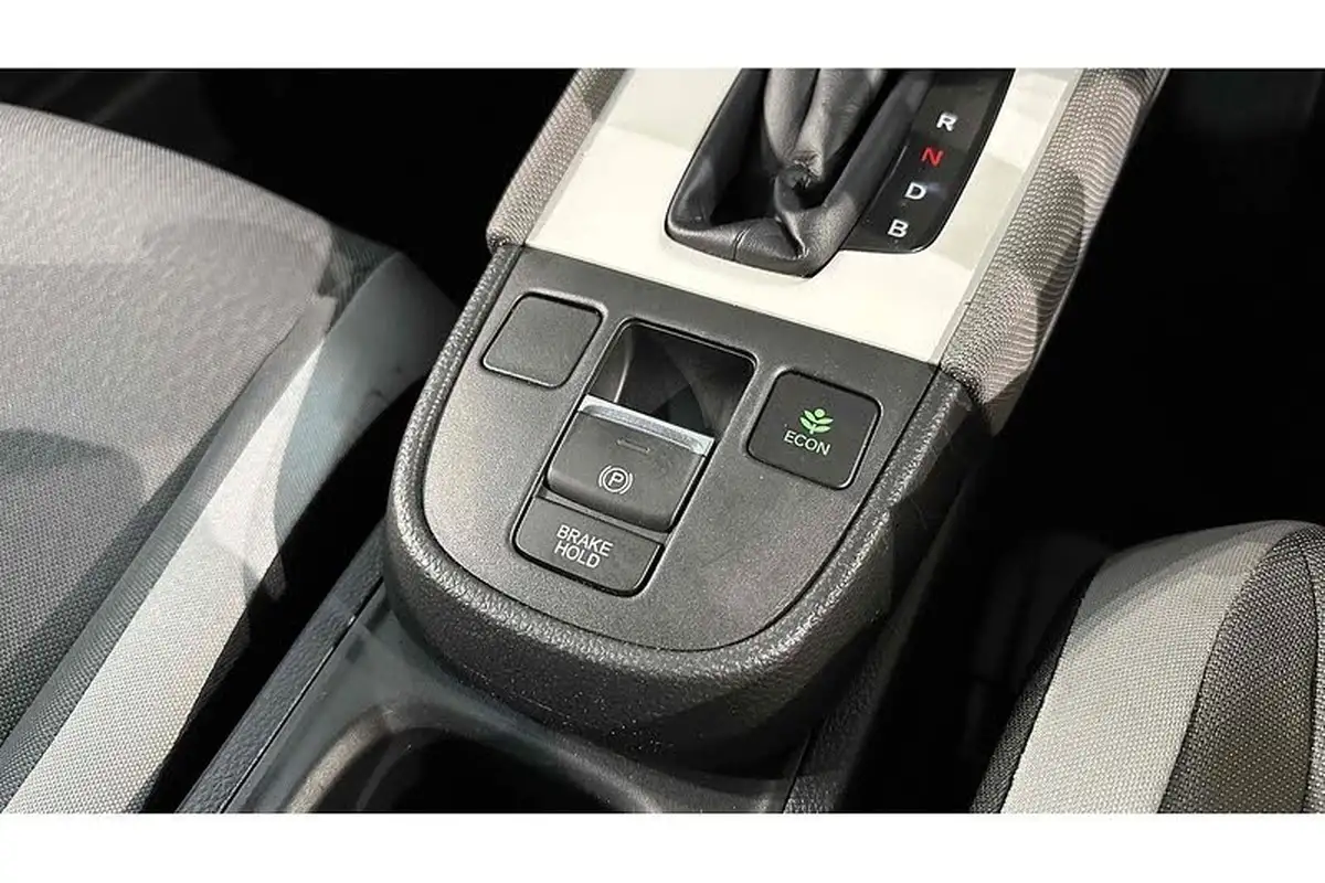 2021-honda-jazz-15-i-mmd-crosstar-ex-109ps-two-tone-big-41