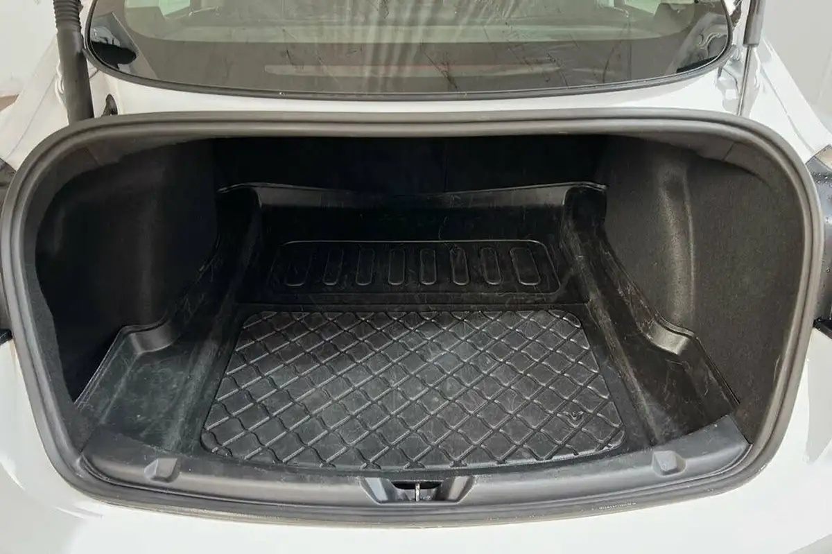 2021-tesla-model-3-e-long-range-4x4-big-40